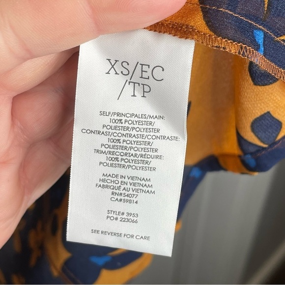 Cabi Golden Eye Harmony Flower Riot Print Blouse Art to Wear Oversized XS - Picture 13 of 14